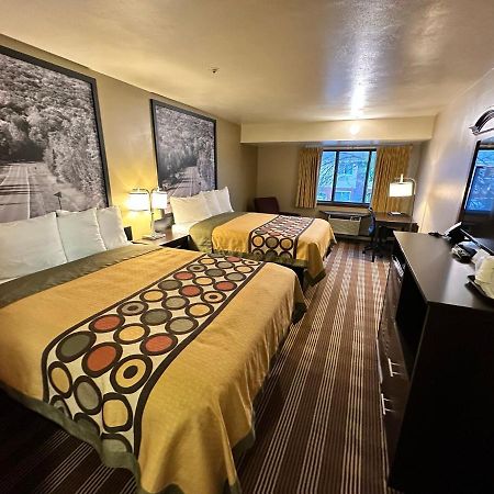 Hotel Super 8 By Wyndham Eau Claire Wi Exteriér fotografie